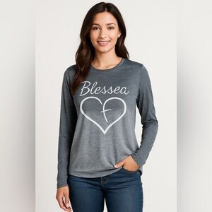 Women’s Medium White Long Sleeve Top Ombre "Blessed" Logo Soft Casual Tee